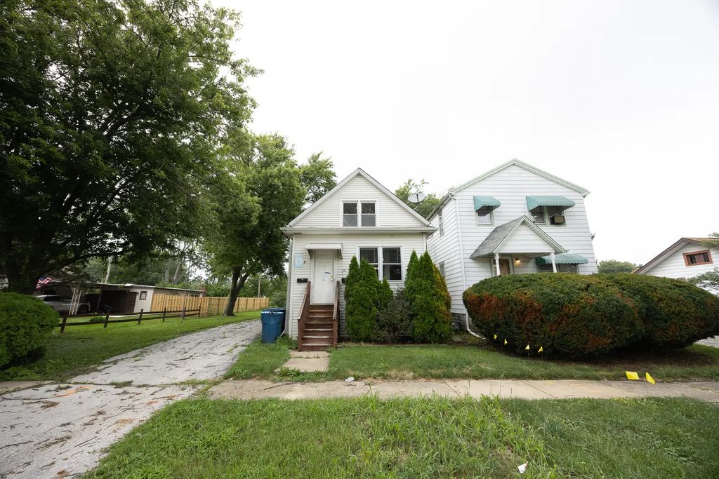 19 W 32nd Street, Steger