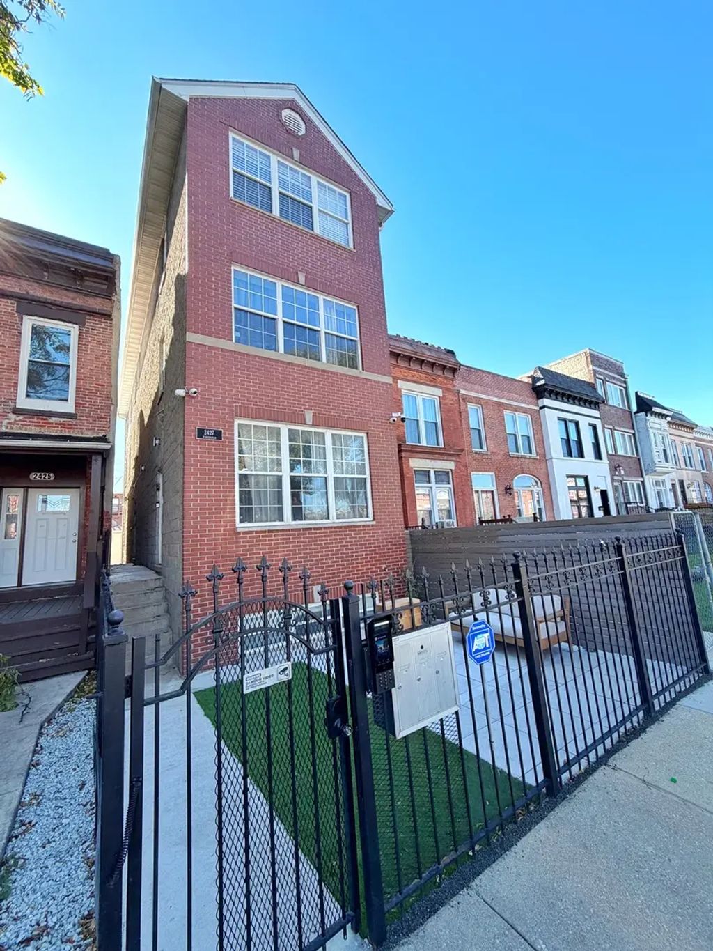 2427 W Grenshaw Street 2, Chicago, 60612