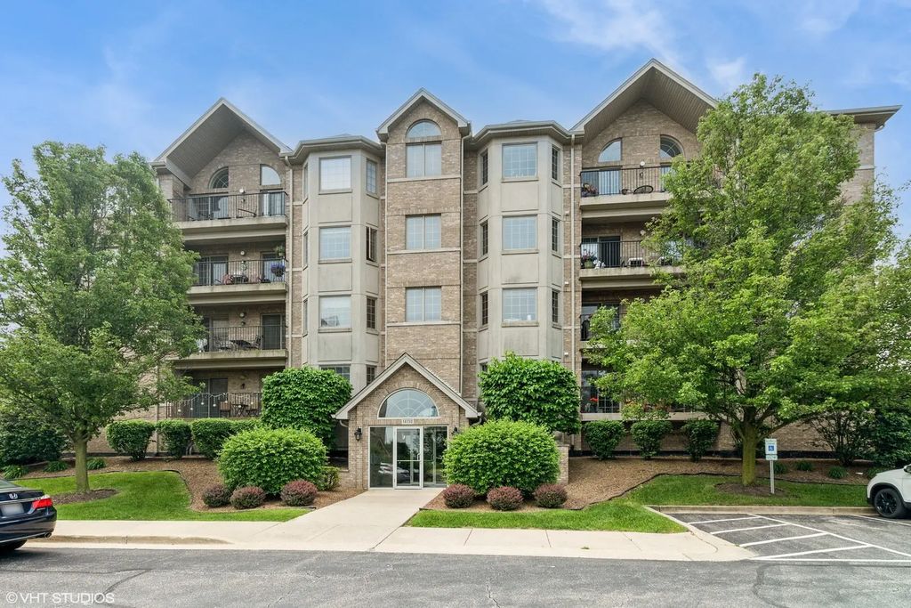 14130 Sheffield Drive 202, Homer Glen