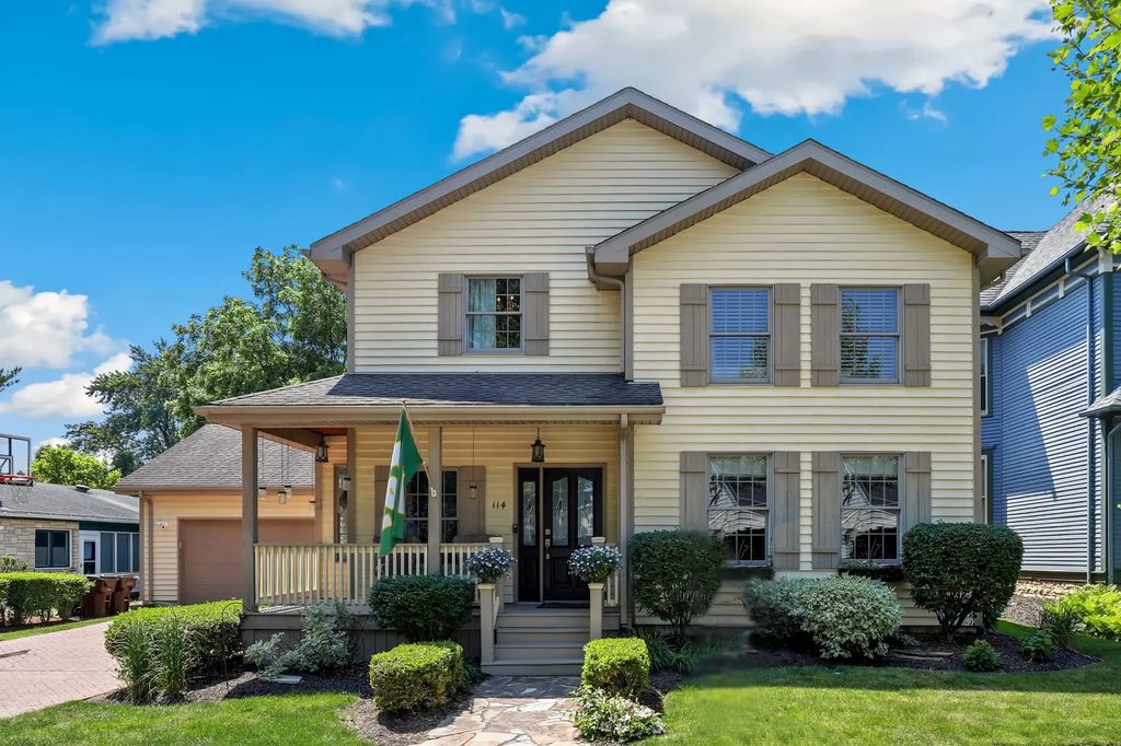 114 Hickory Street, Frankfort