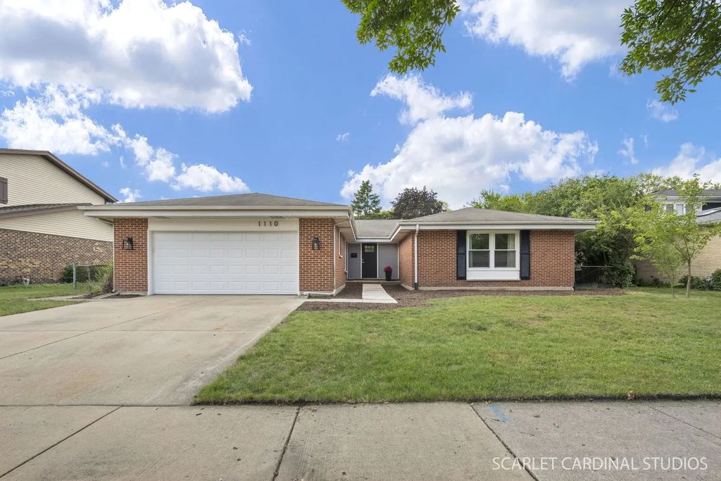 1110 S Fernandez Avenue, Arlington Heights
