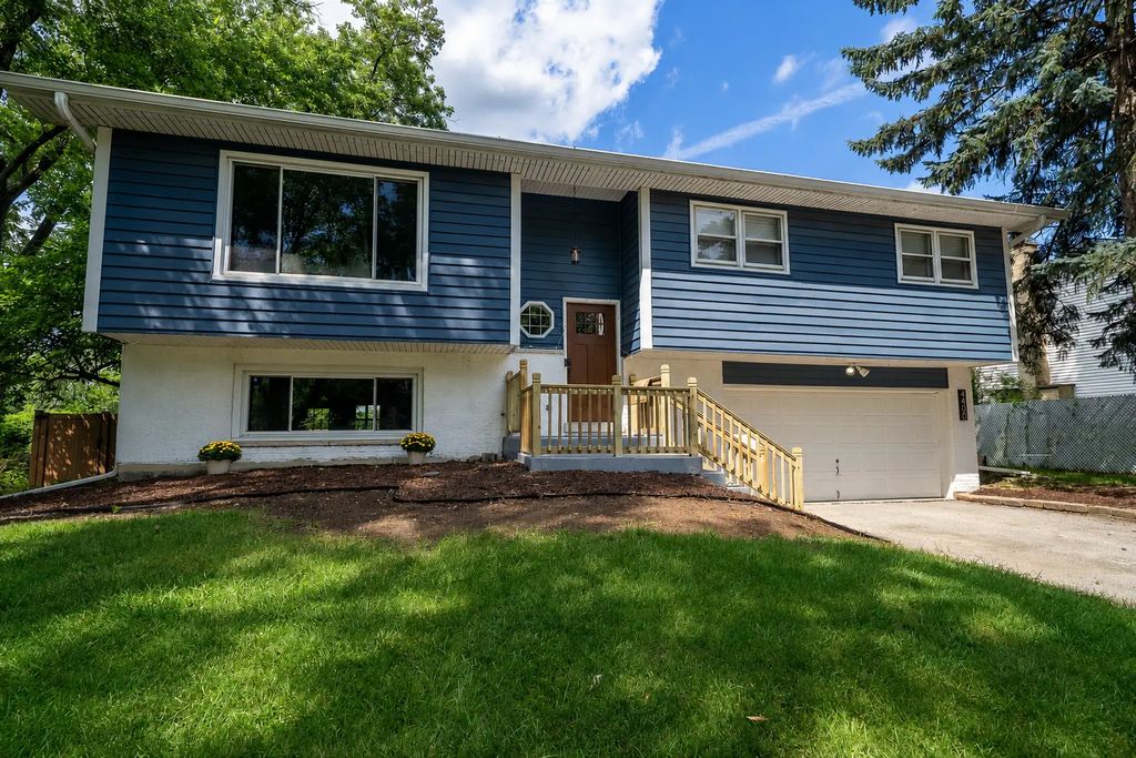 4400 Black Partridge Lane, Lisle