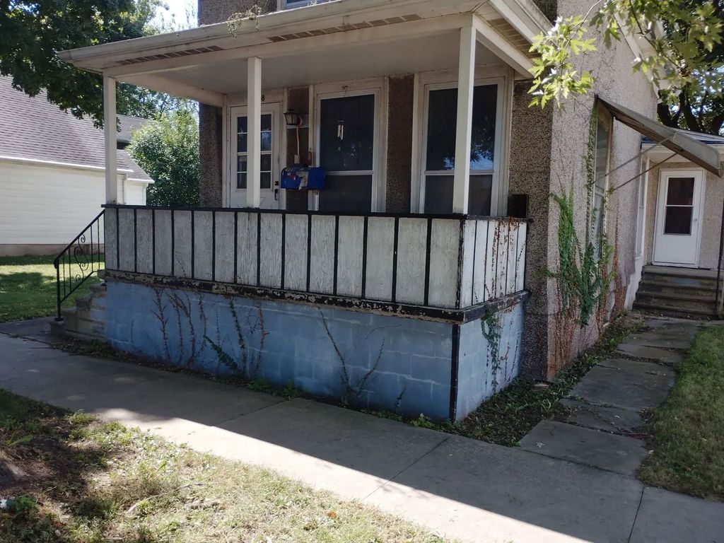 1008 Main Street, Mendota
