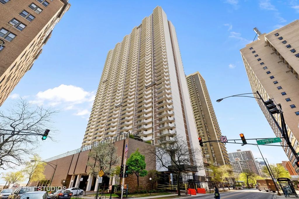 6033 N Sheridan Road 36f, Chicago