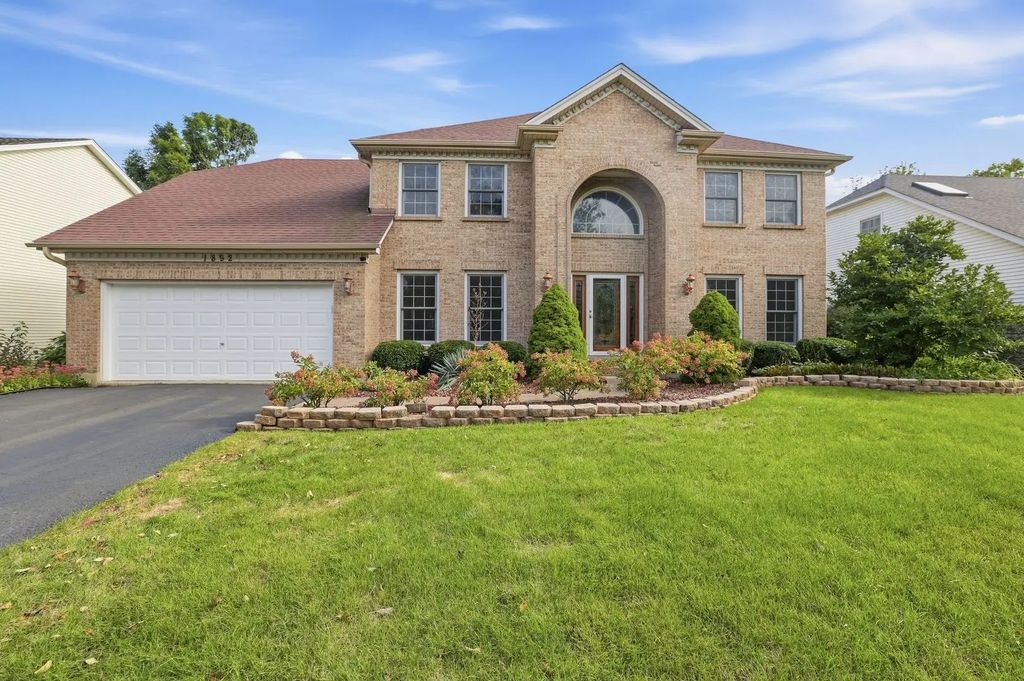 1892 Marne Road, Bolingbrook