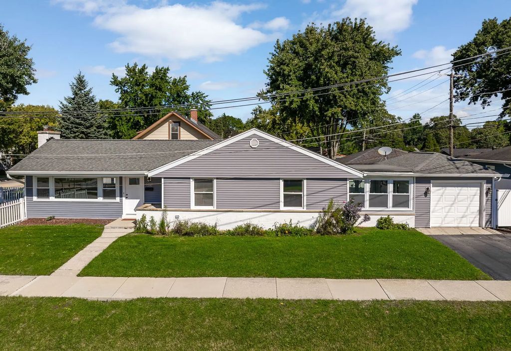 4551 Fairview Avenue, Downers Grove