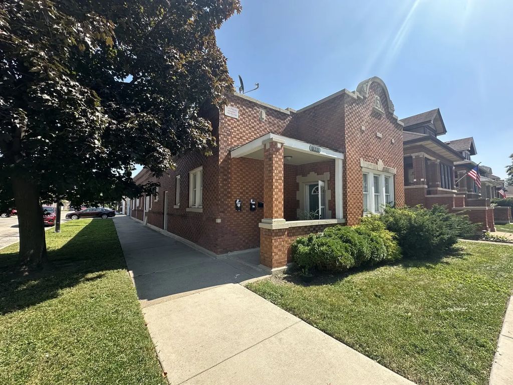 1801 S Lombard Avenue, Cicero