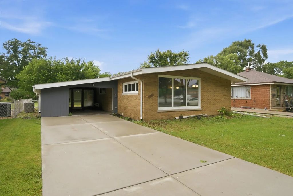 240 Barron Street, Bensenville