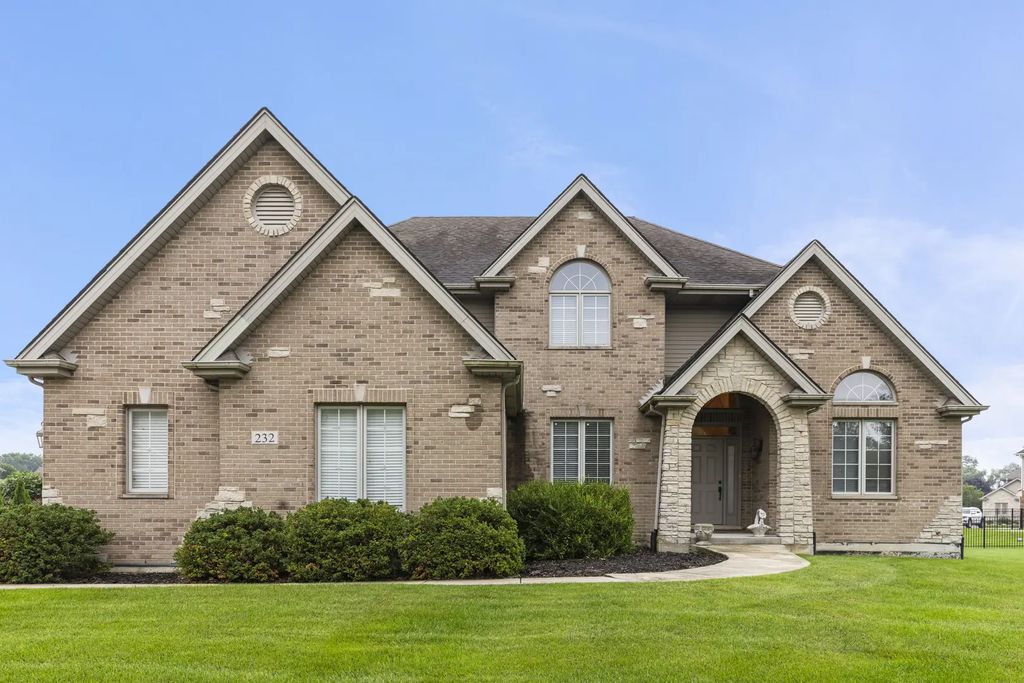 232 Monterey Drive, New Lenox