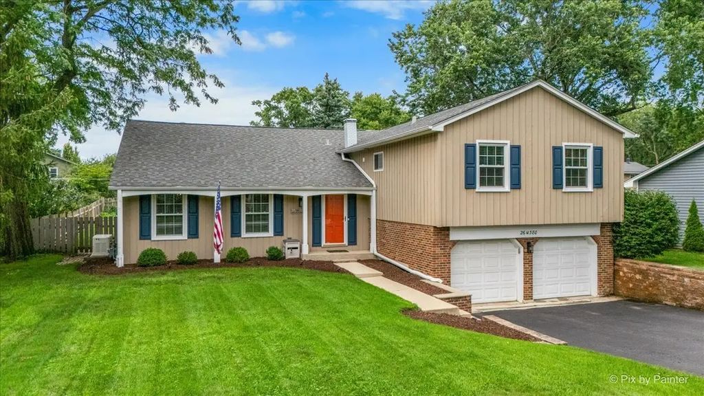 26w380 Blair Street, Winfield