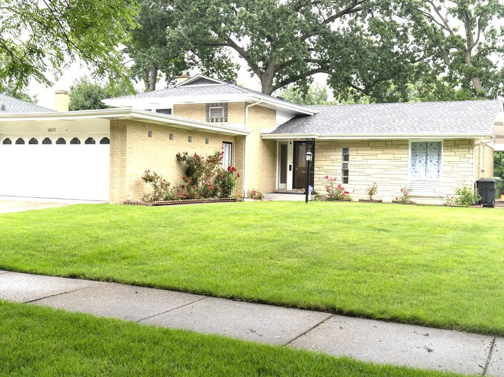 10025 Bronx Avenue, Skokie