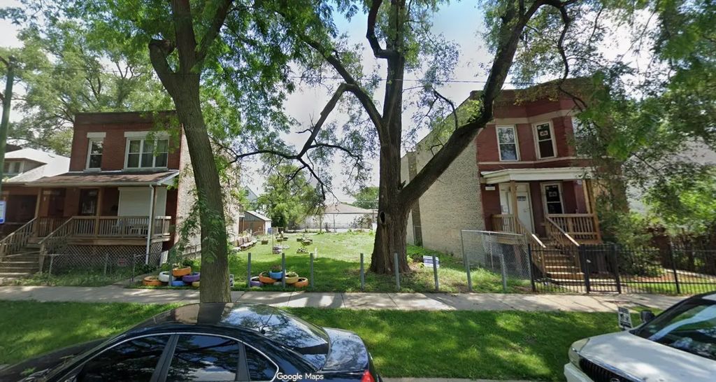 7035 S Elizabeth Street, Chicago