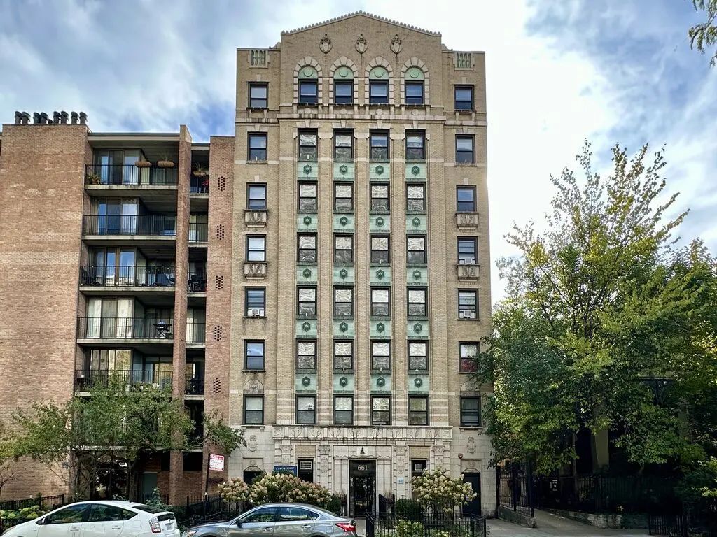 661 W Sheridan Road 507, Chicago
