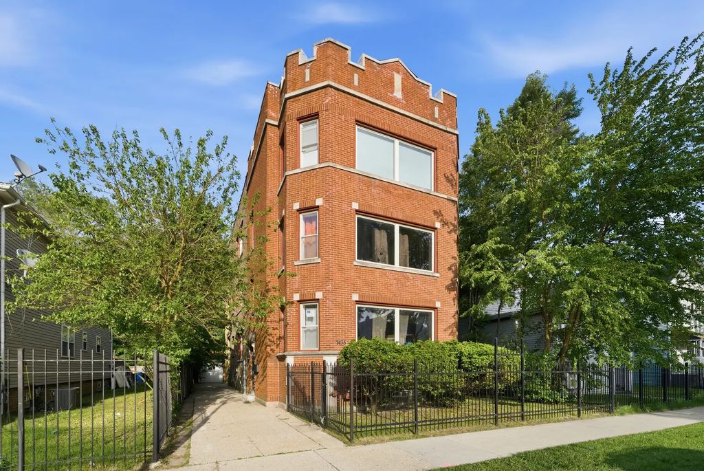 7435 S Euclid Avenue 1, Chicago, 60649