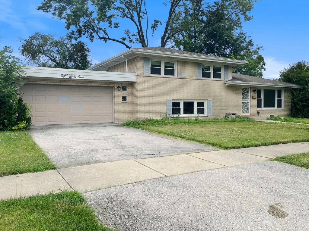 865 E 165th Street, South Holland