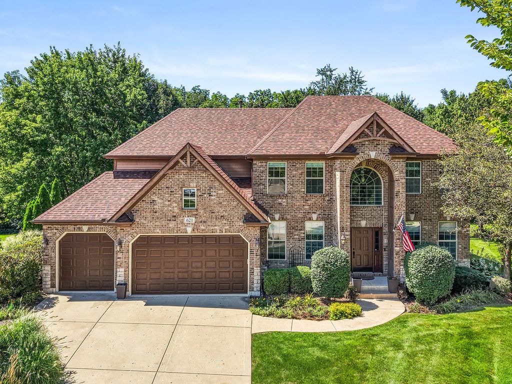 621 Sheffield Circle, Sugar Grove