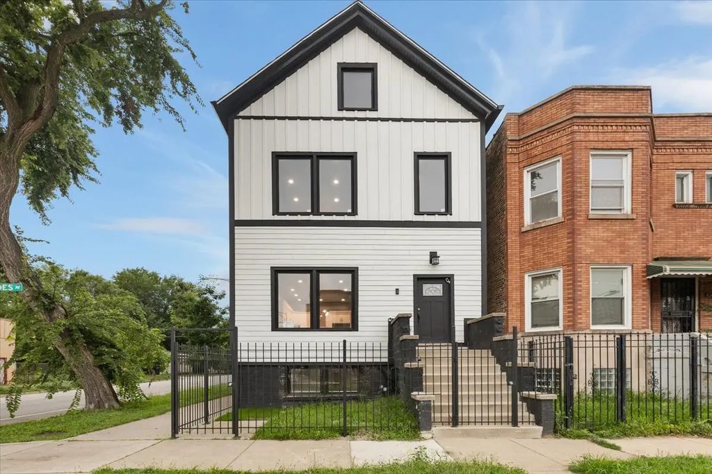 6558 S Rhodes Avenue, Chicago