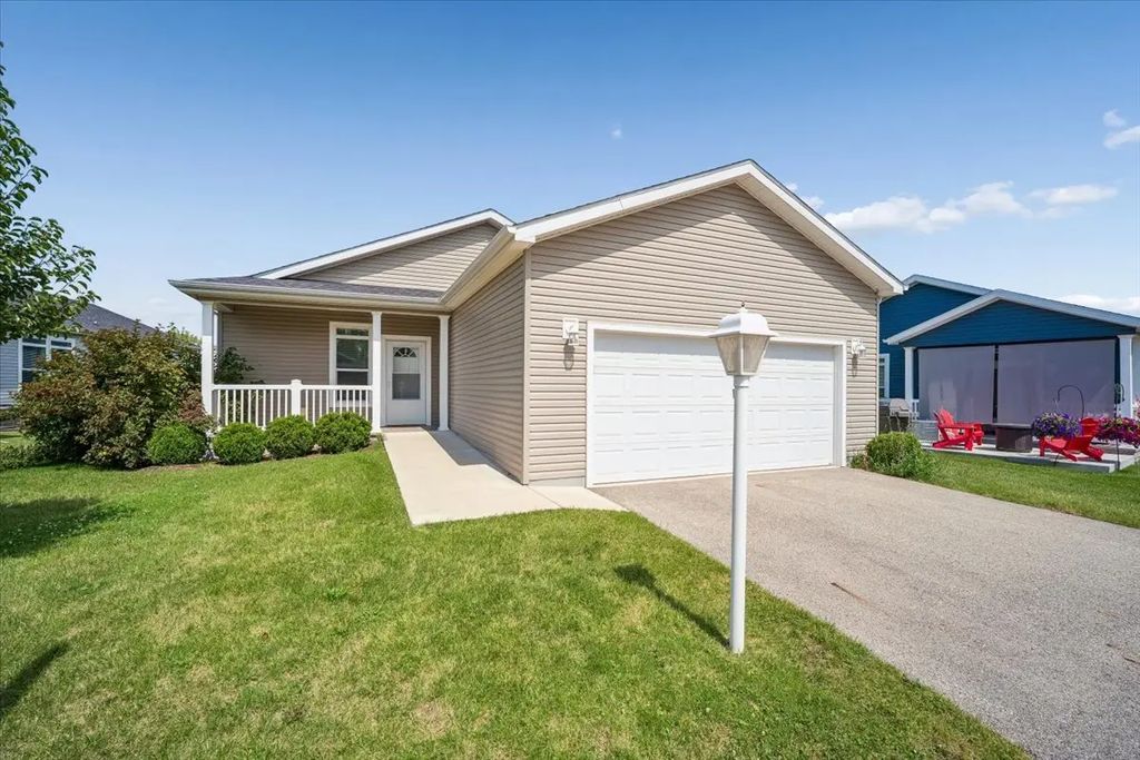 1537 Colt Lane, Grayslake