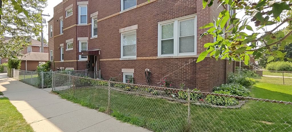 4222 N Laramie Avenue 2, Chicago, 60641