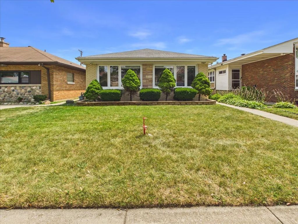 7427 Keeler Avenue, Skokie