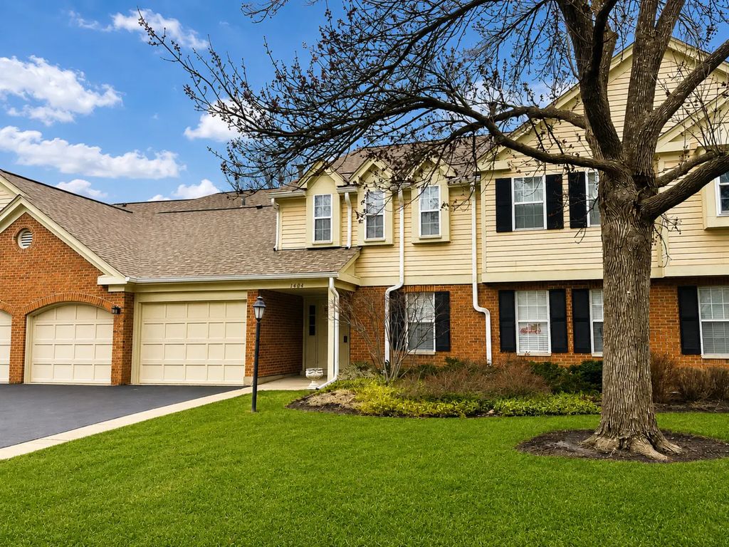 1404 Nottingham Court D1, Wheeling