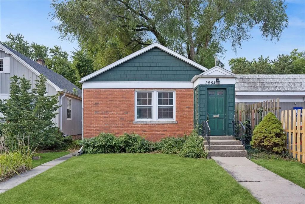 2958 Central Street, Evanston