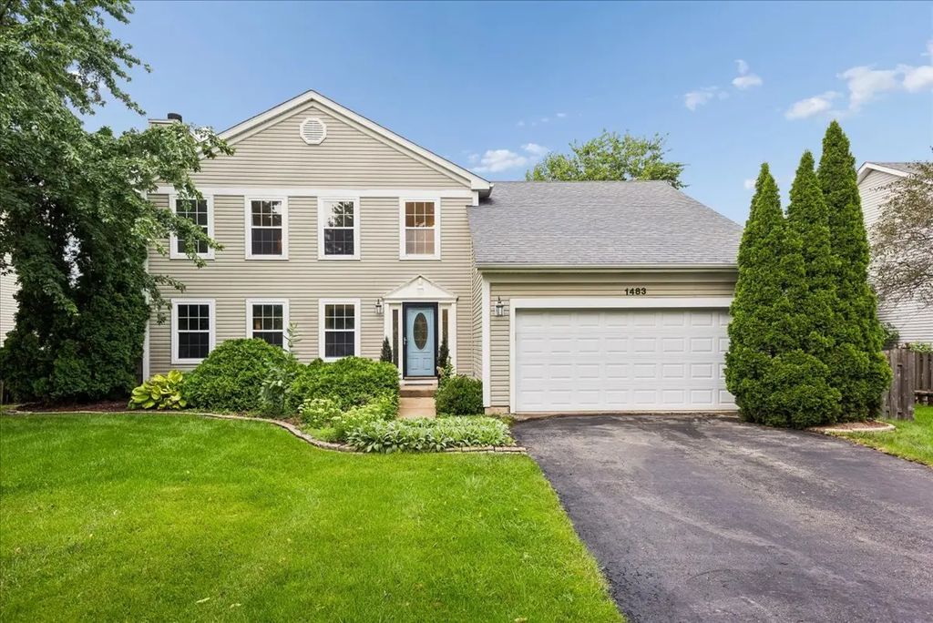 1483 Waterford Road, North Aurora