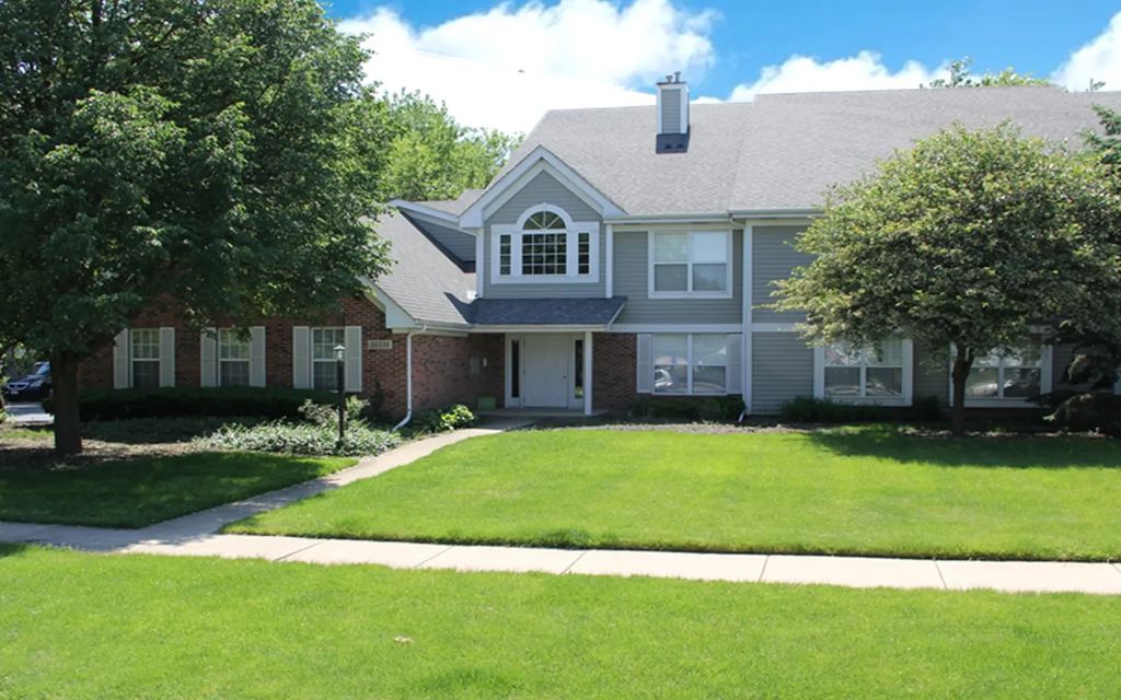 5s530 Paxton Drive A, Naperville