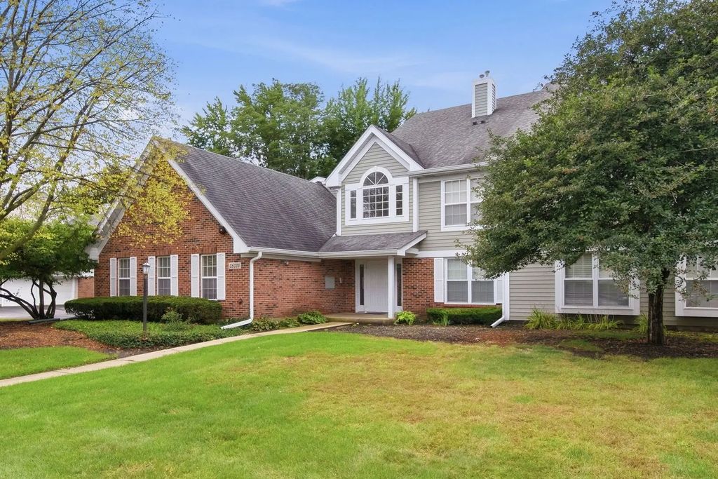 5s530 Paxton Drive A, Naperville