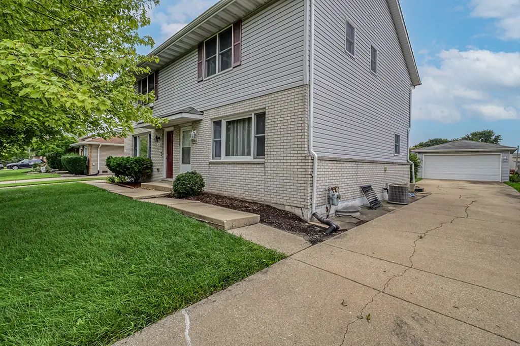 2465 Red Oak Trail, Crest Hill