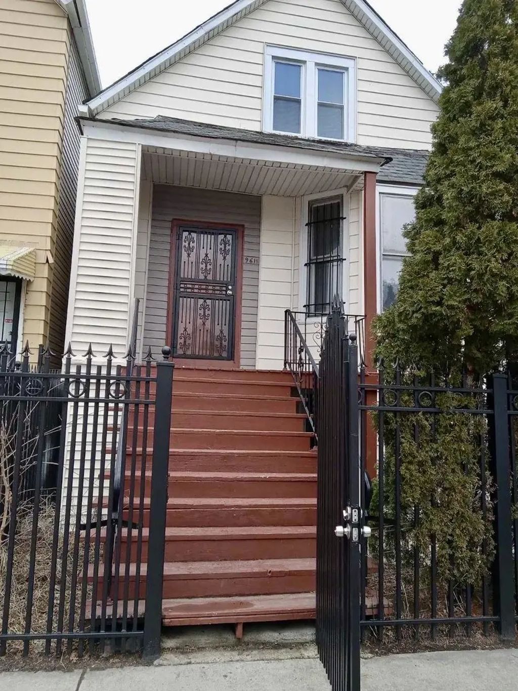 9611 S Avenue L Avenue 1, Chicago, 60617