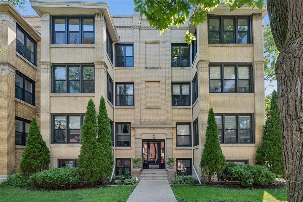 5935 N Magnolia Avenue 3, Chicago