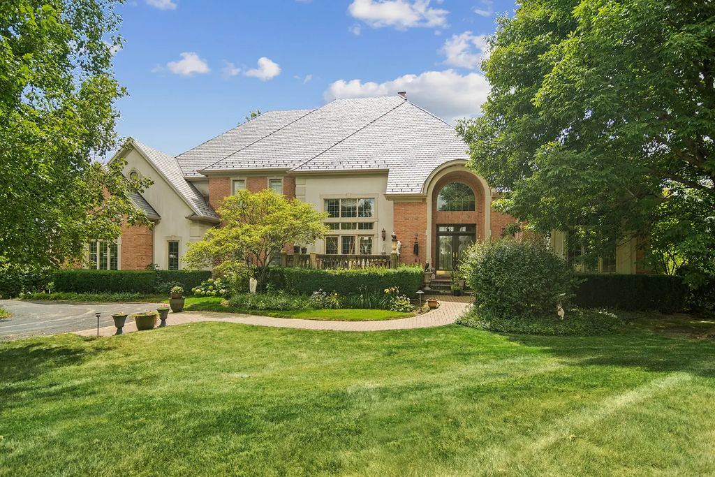 4563 Eleanor Drive, Long Grove
