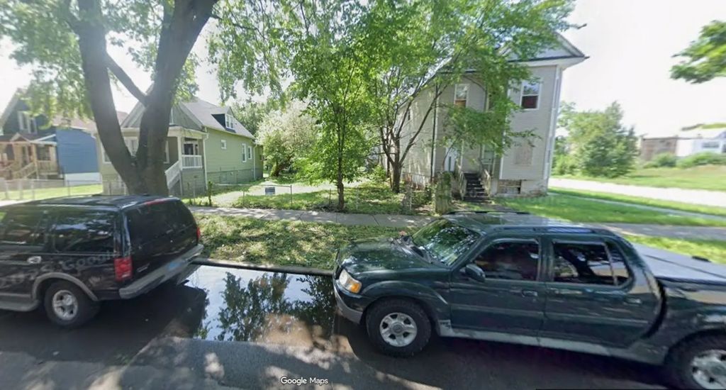 6704 S Peoria Street, Chicago