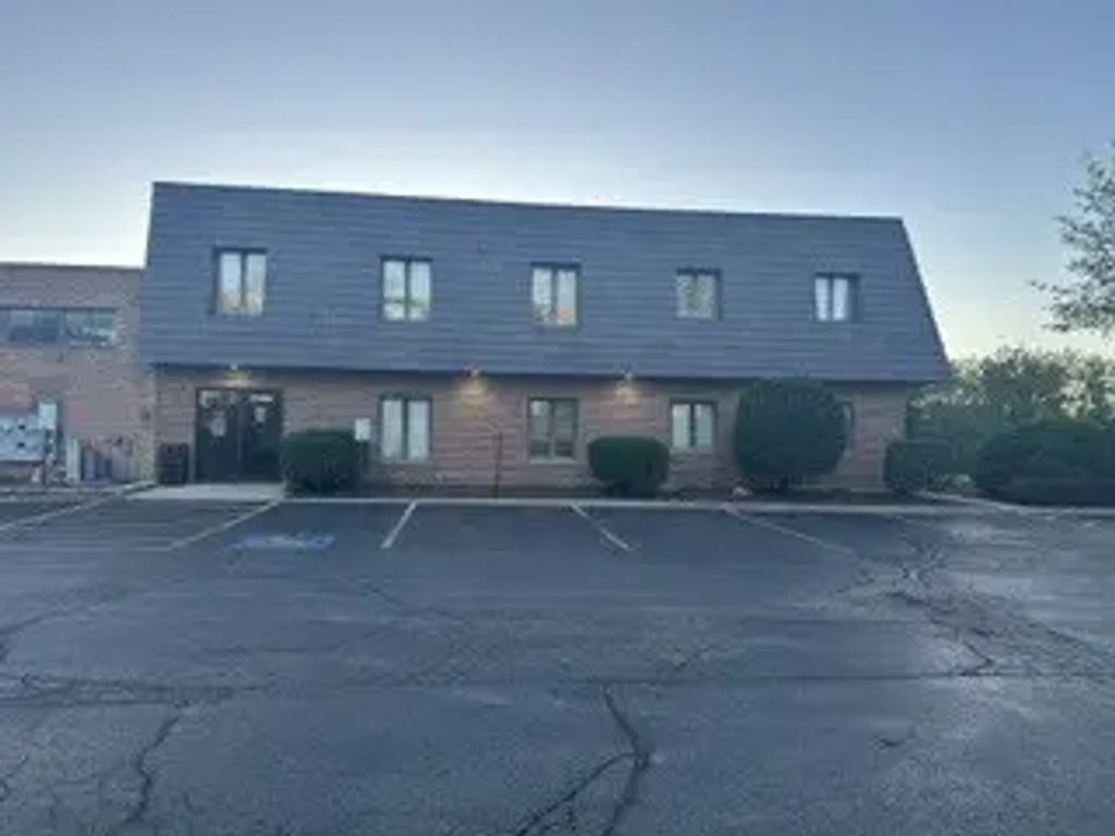 21800 S Lagrange Road, Frankfort