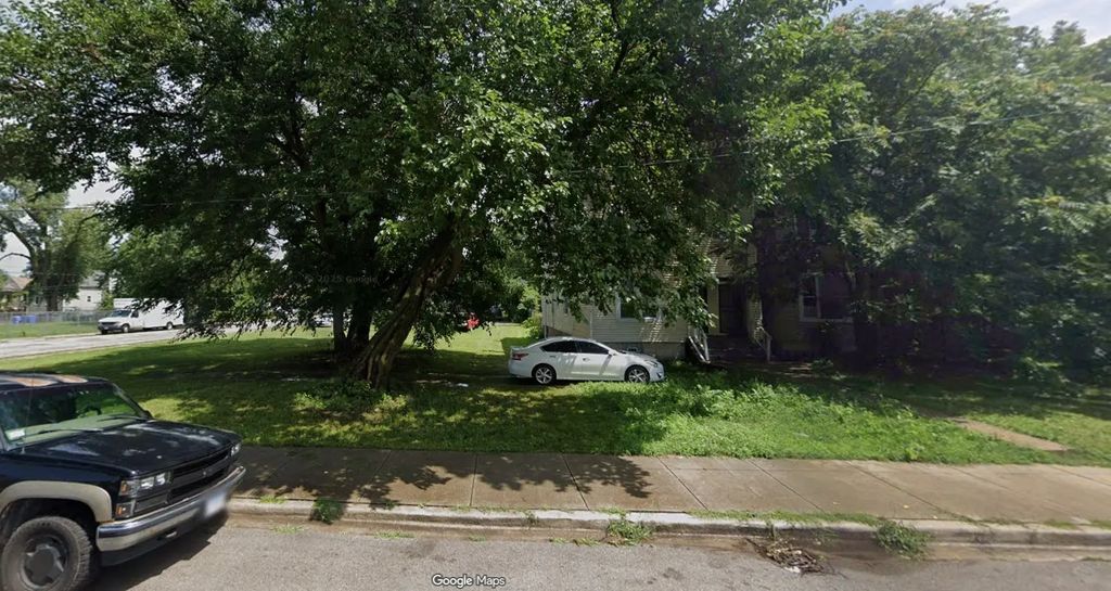 6803 S May Street, Chicago