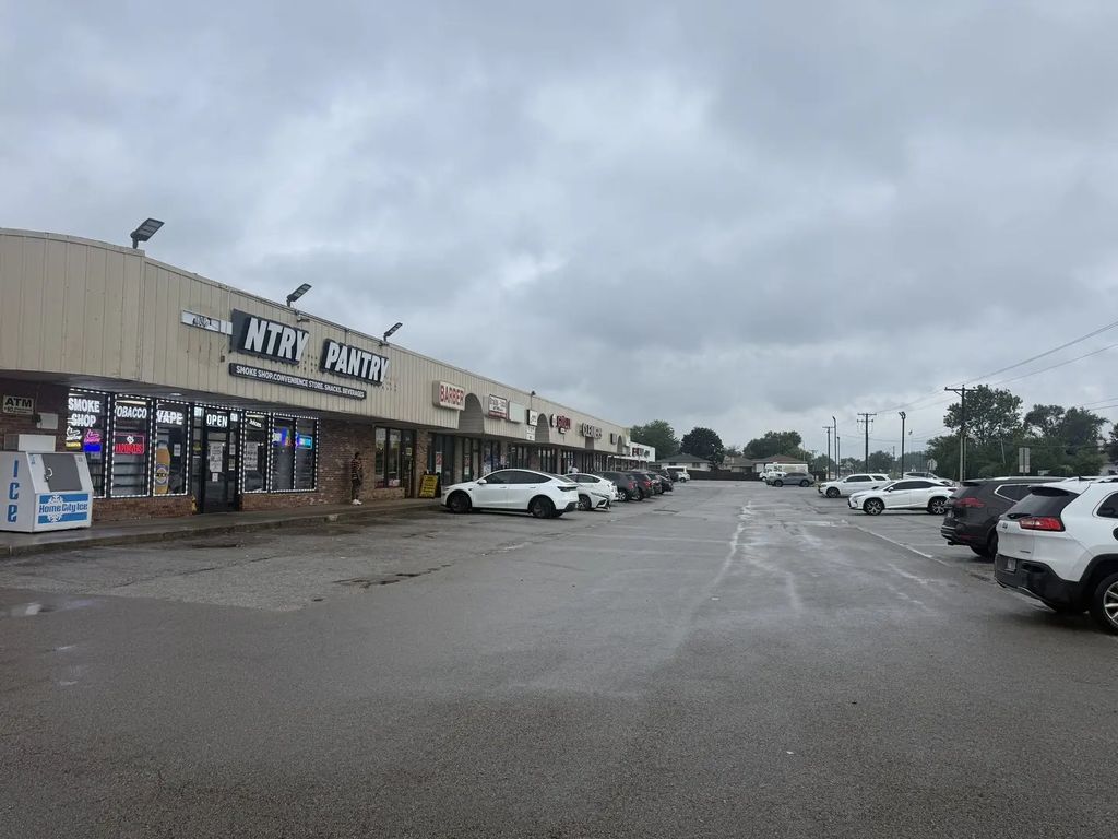 4001 W 175th Street, Country Club Hills