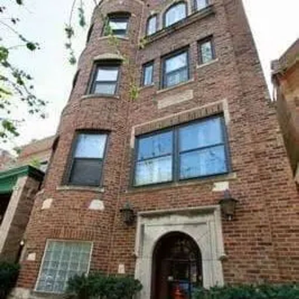 1445 W Thome Avenue 1, Chicago, 60660