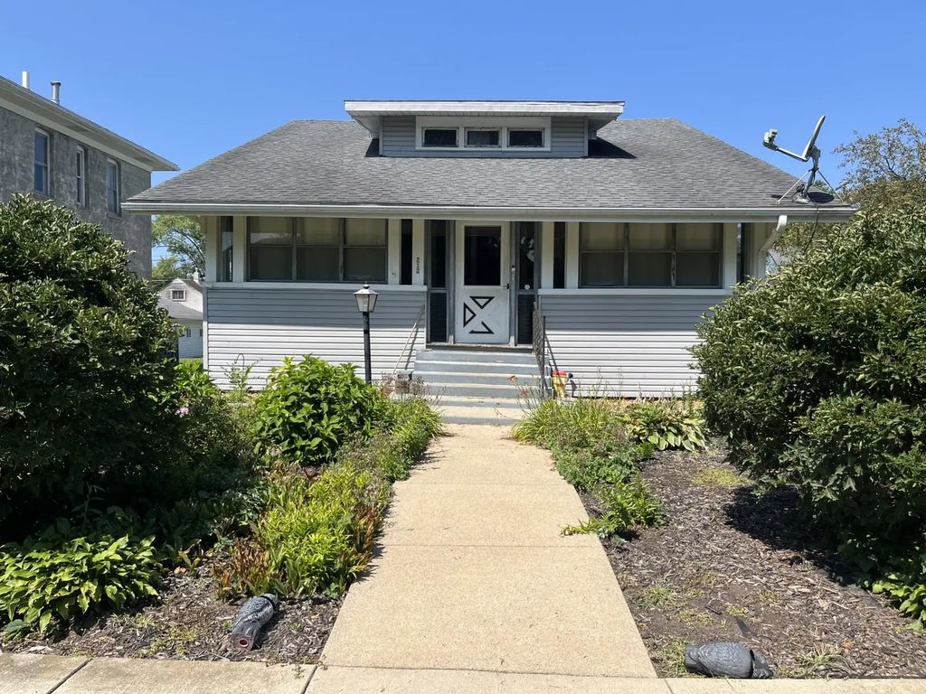 212 Tinley Avenue, Depue