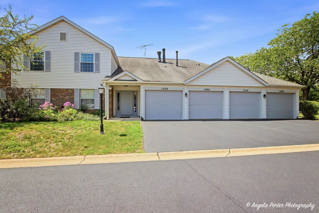 1358 Stratford Drive 13-c-2, Gurnee