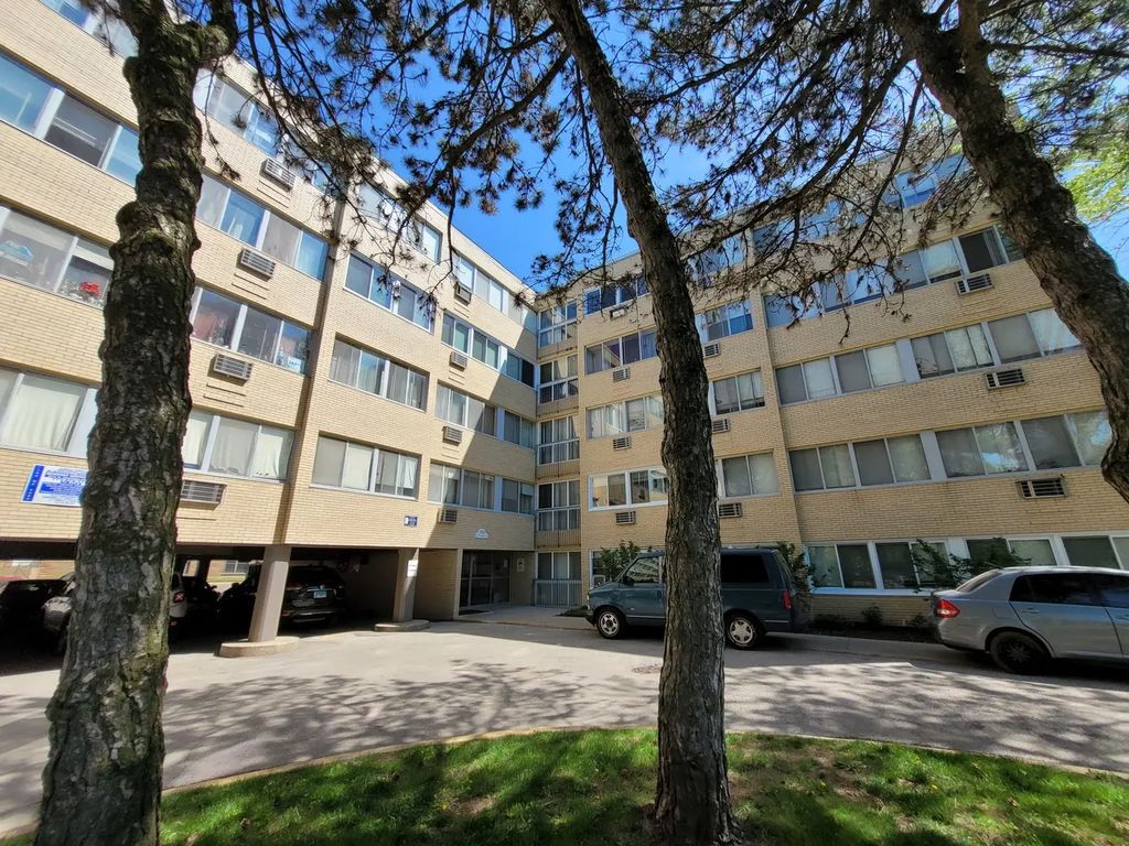 2020 W Farwell Avenue 509, Chicago