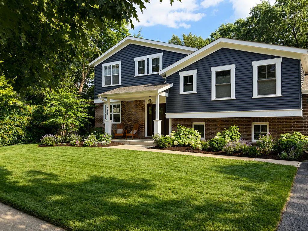 745 E Wilmette Road, Palatine