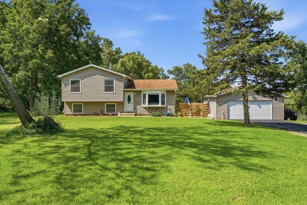 37348 N Illinois Route 83, Lake Villa