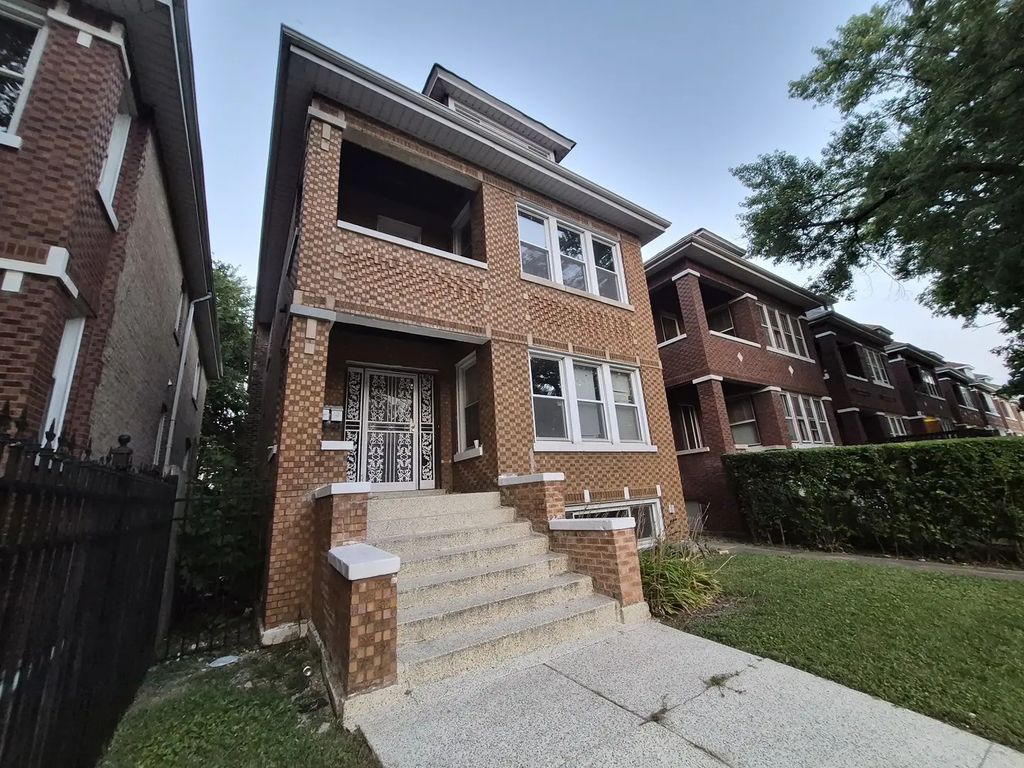 6807 S Talman Avenue, Chicago