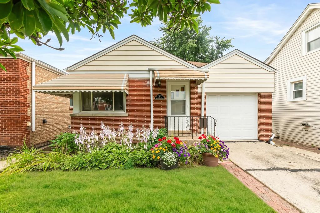 9017 W 23rd Place, North Riverside