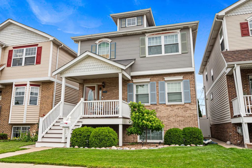 6216 W 60th Street, Chicago
