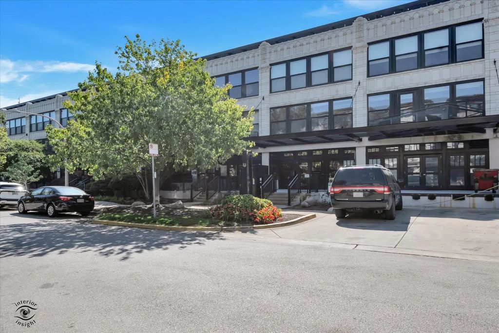 1151 W 15th Street 341, Chicago