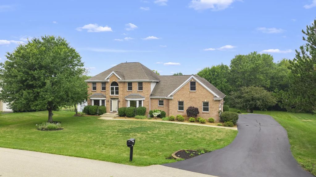 2364 Cairnwell Drive, Belvidere