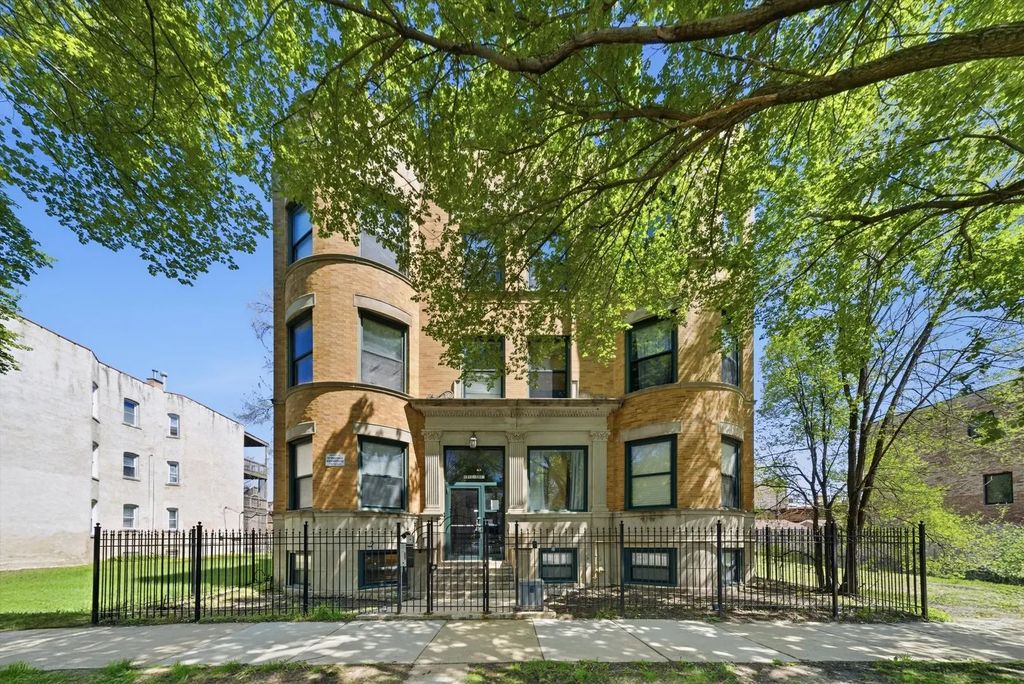 4541 S Prairie Avenue 1n, Chicago