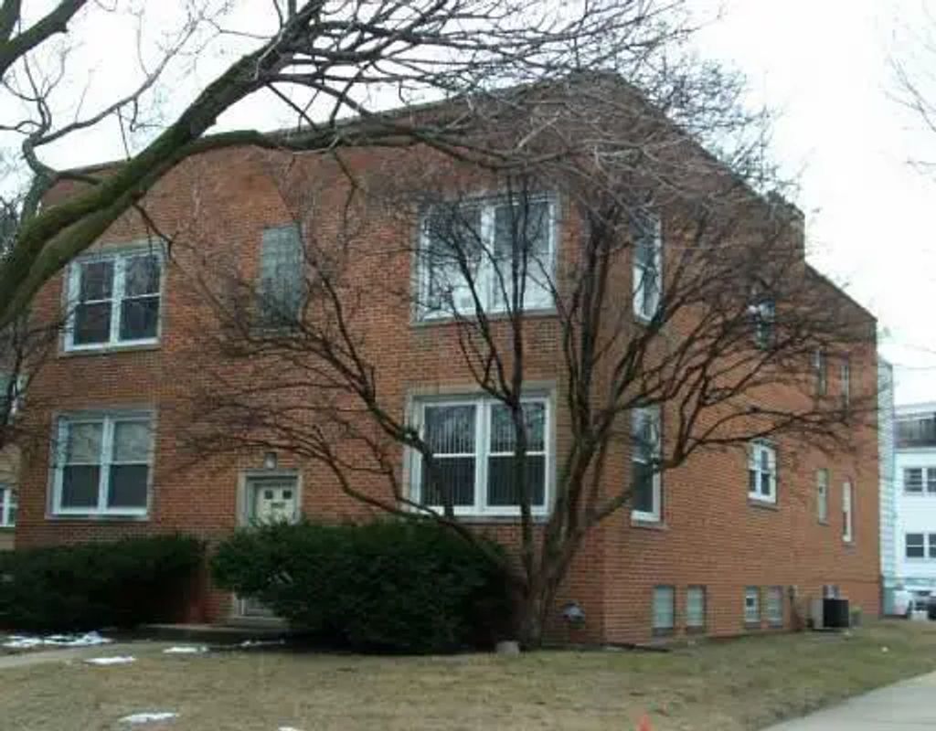 8835 Lamon Avenue 1-n, Skokie, 60077